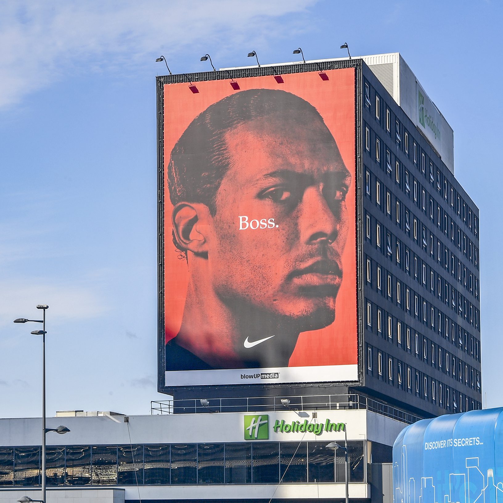 nike_liverpool_holiday-inn_004-2