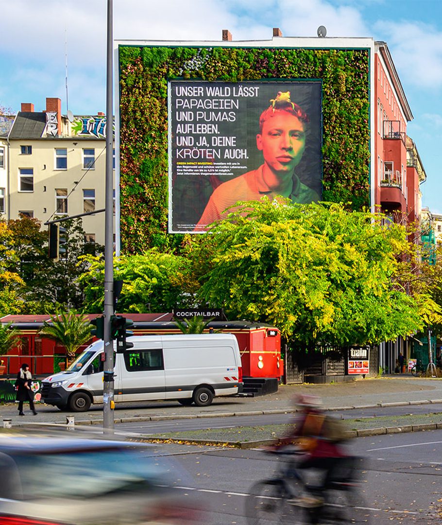 grey-with-image_the-green-vg